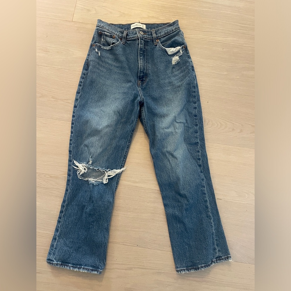 Abercrombie & Fitch Ultra High Rise Kick Flare Curve Love Jeans